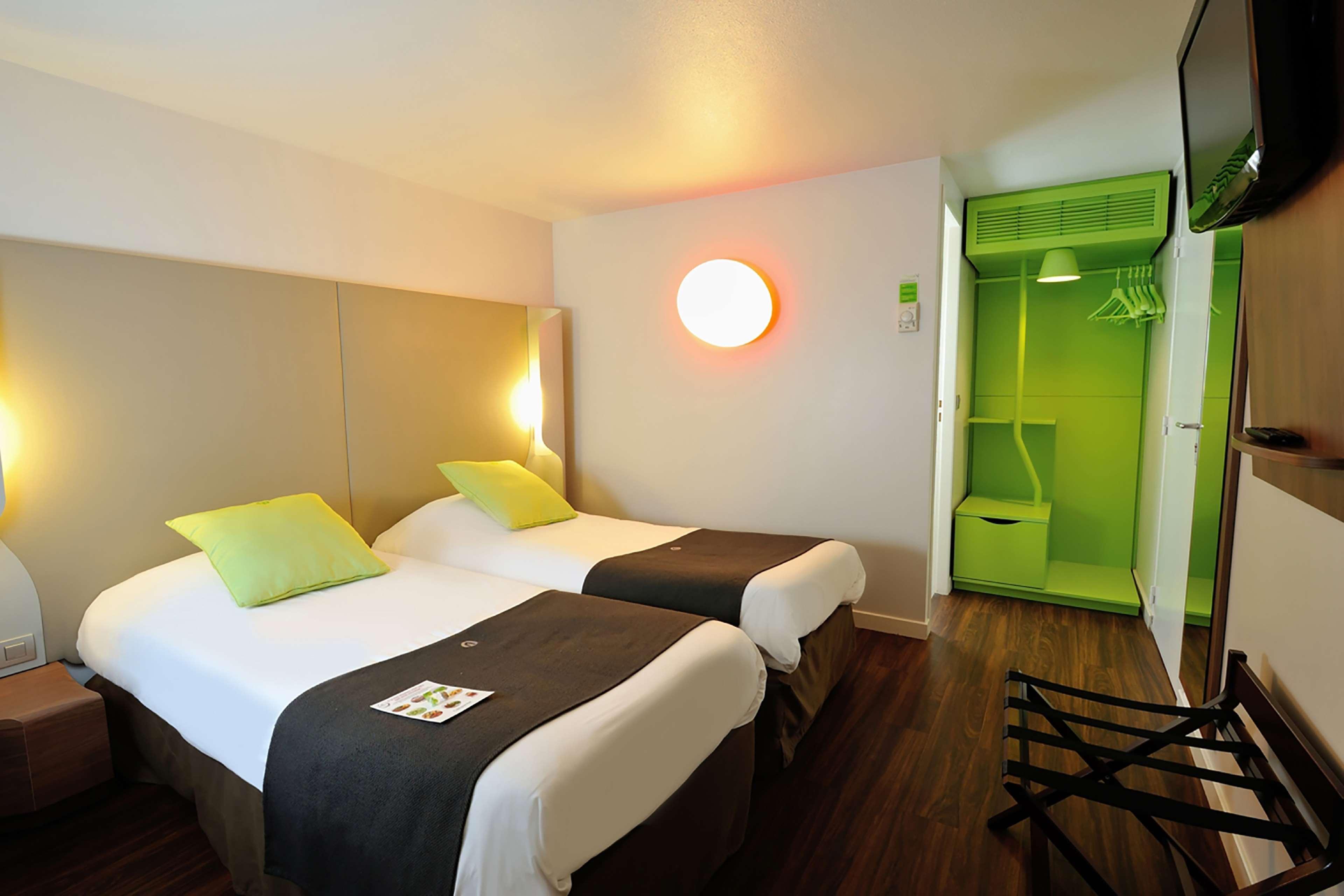B&B Hotel Roissy - Saint Witz Ex-Campanile Roissy - Saint Witz Екстериор снимка