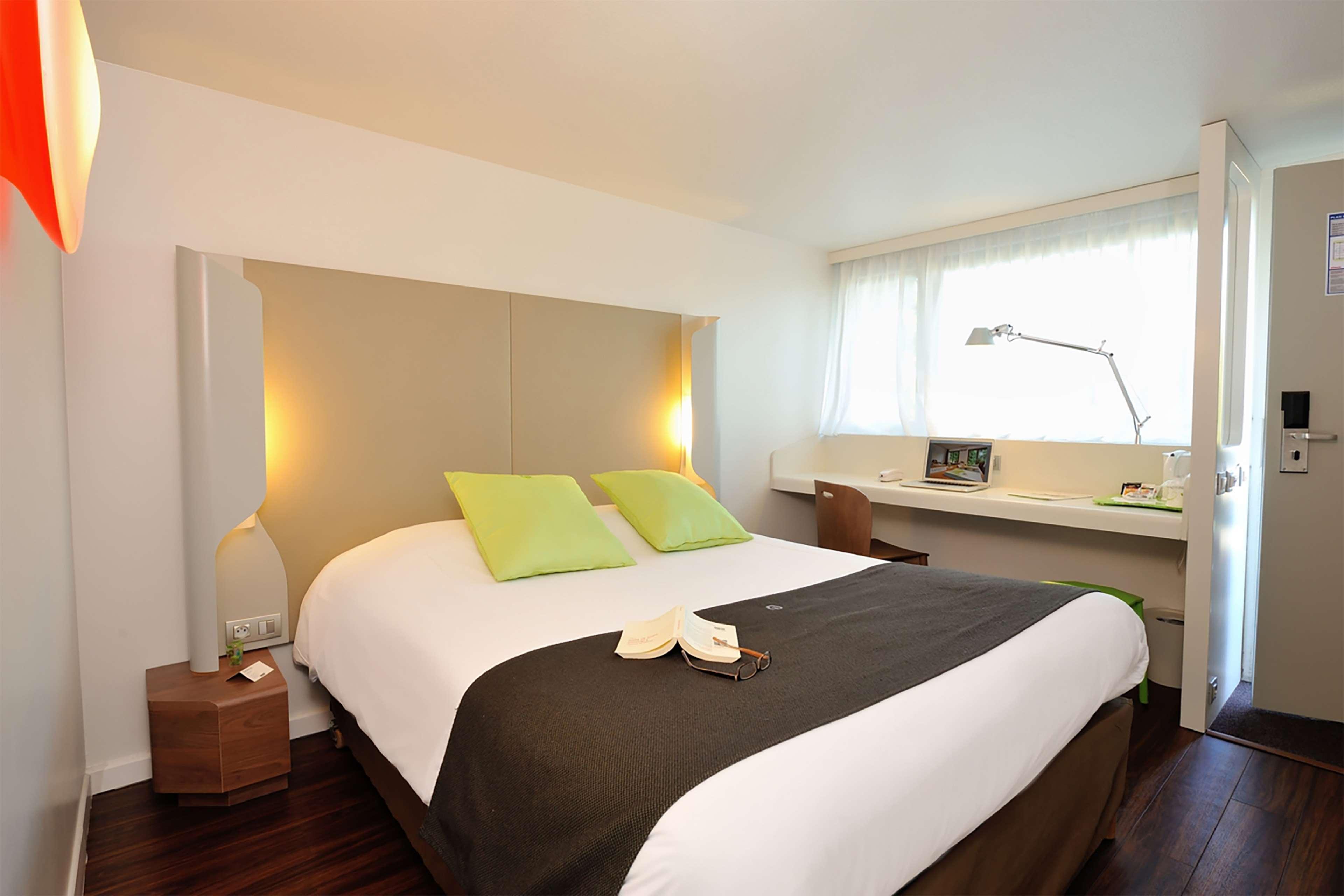 B&B Hotel Roissy - Saint Witz Ex-Campanile Roissy - Saint Witz Екстериор снимка