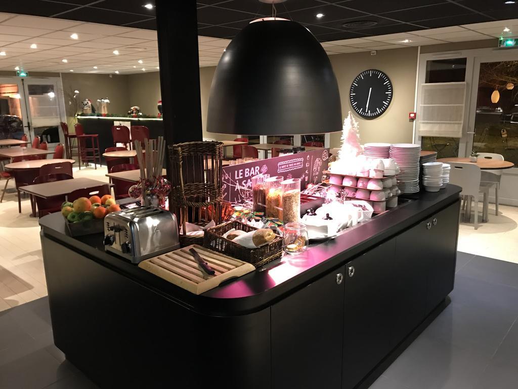 B&B Hotel Roissy - Saint Witz Ex-Campanile Roissy - Saint Witz Екстериор снимка